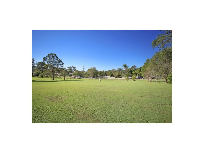 33 Ballantyne Crt, Glenview QLD 4553