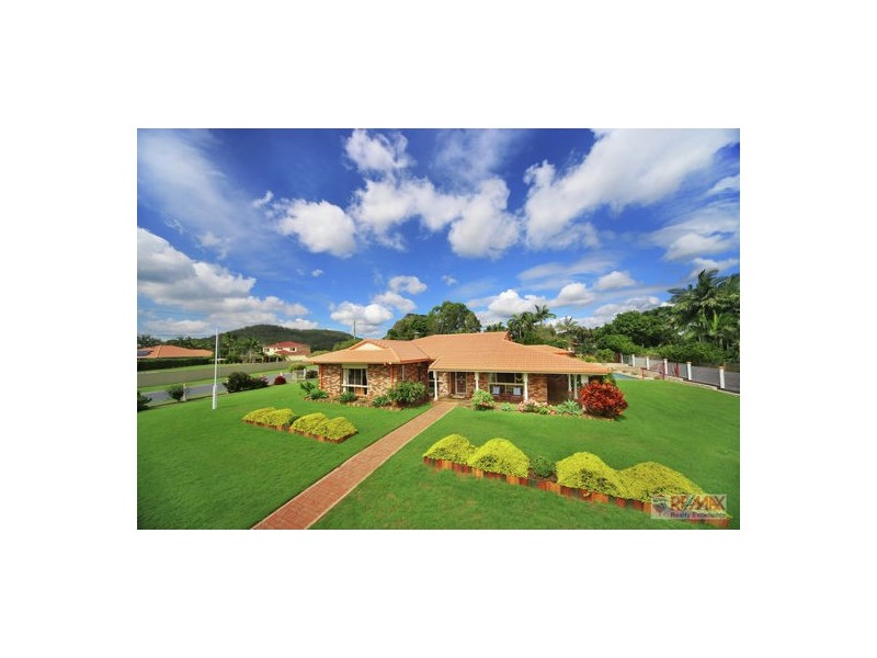 2 Crestwood Rd, Glass House Mountains QLD 4518