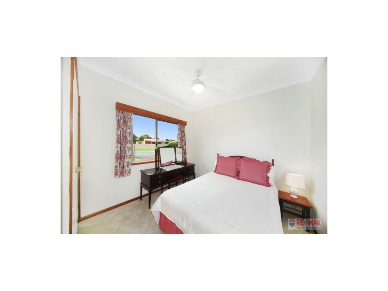 2 Crestwood Rd, Glass House Mountains QLD 4518