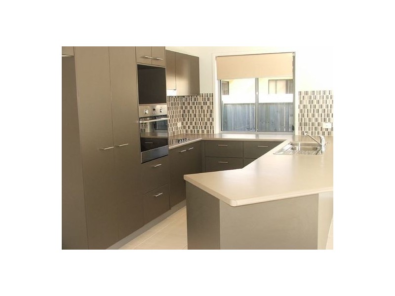 10 Burrows Street, Sippy Downs QLD 4556