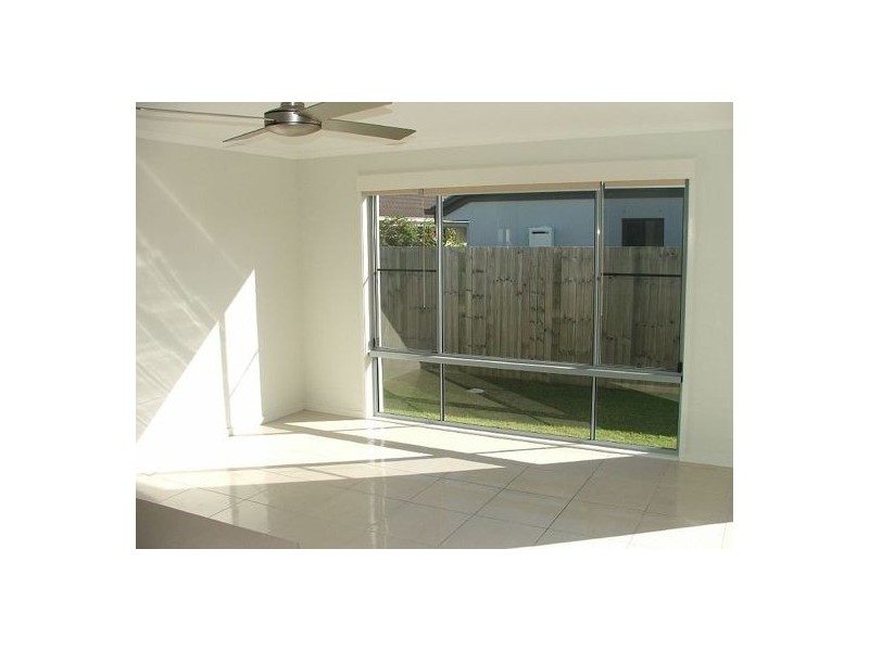 10 Burrows Street, Sippy Downs QLD 4556