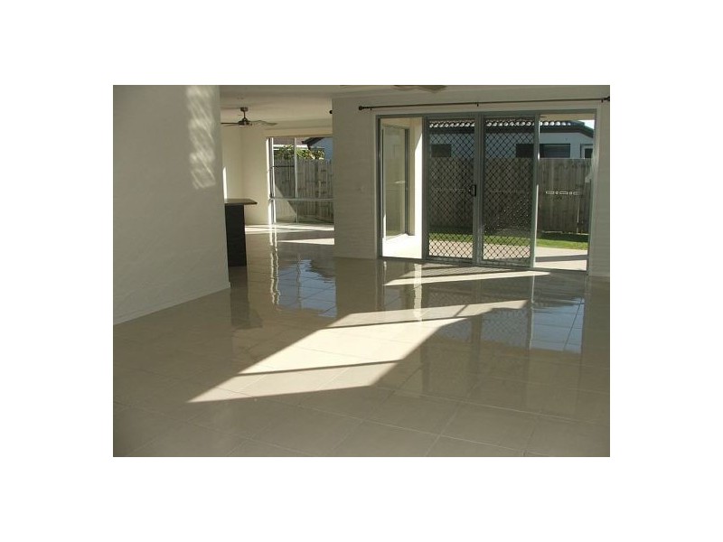 10 Burrows Street, Sippy Downs QLD 4556