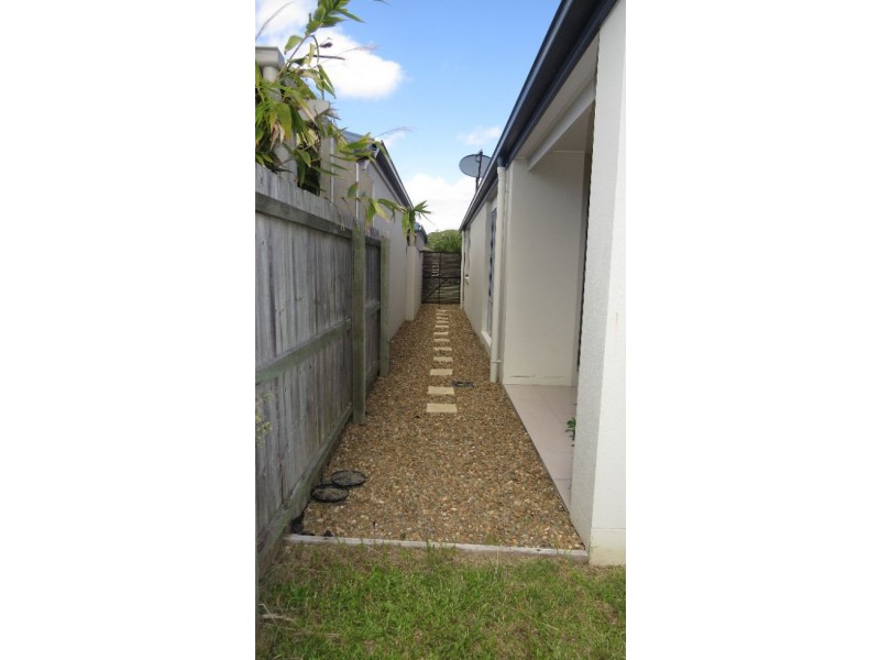 10 Burrows Street, Sippy Downs QLD 4556