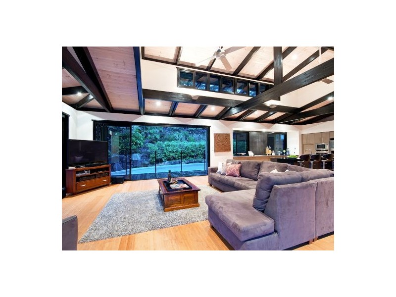 197 Upper Rosemount Rd, Rosemount QLD 4560