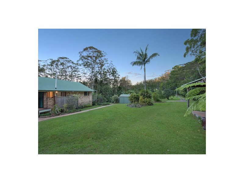 61 College Road, Mapleton QLD 4560