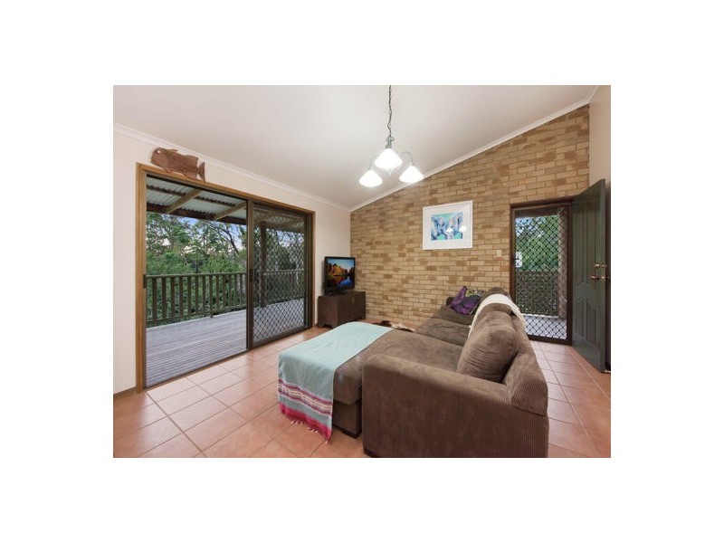 61 College Road, Mapleton QLD 4560