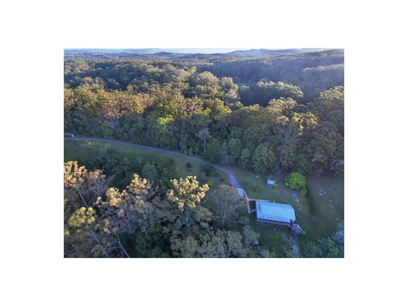 61 College Road, Mapleton QLD 4560