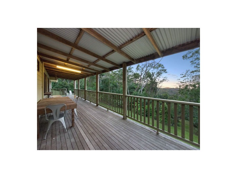 61 College Road, Mapleton QLD 4560