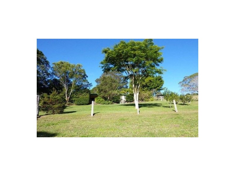 170 Dulong School Rd, Dulong QLD 4560
