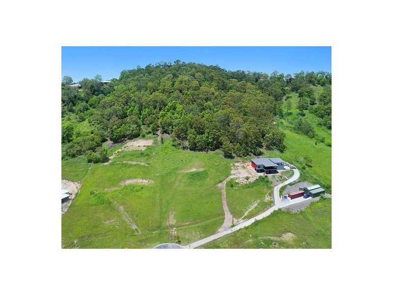 24 Hughes Place, Valdora QLD 4561