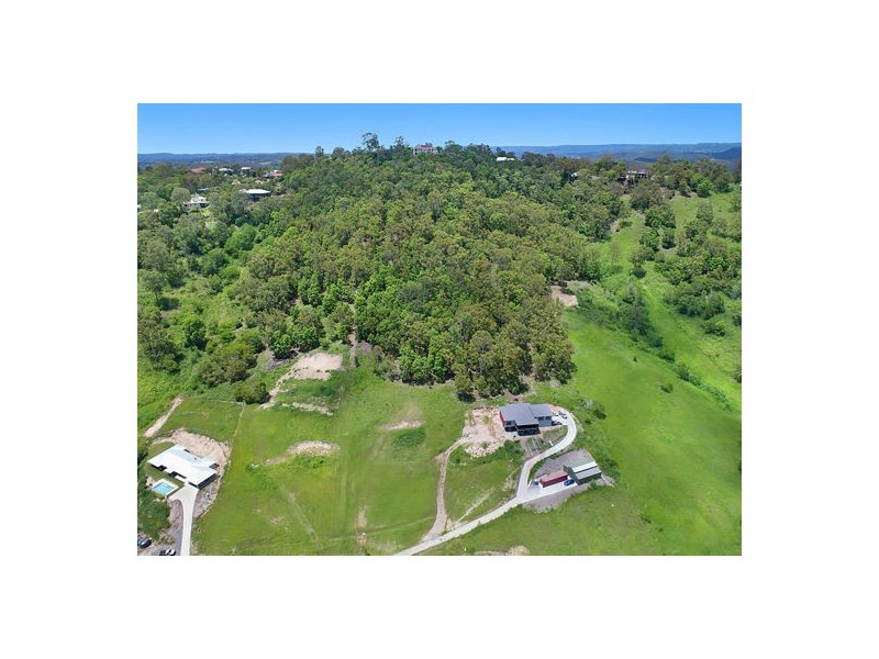 24 Hughes Place, Valdora QLD 4561