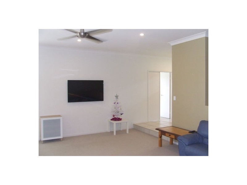 6 Crows Ash Court, Palmwoods QLD 4555