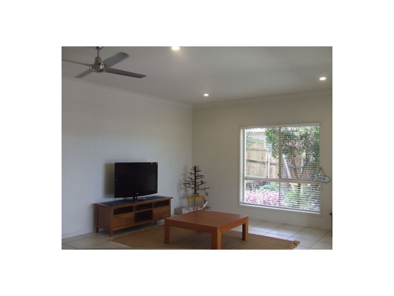 6 Crows Ash Court, Palmwoods QLD 4555