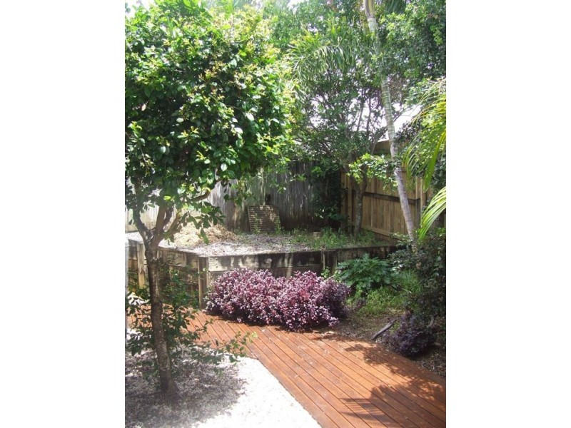6 Crows Ash Court, Palmwoods QLD 4555
