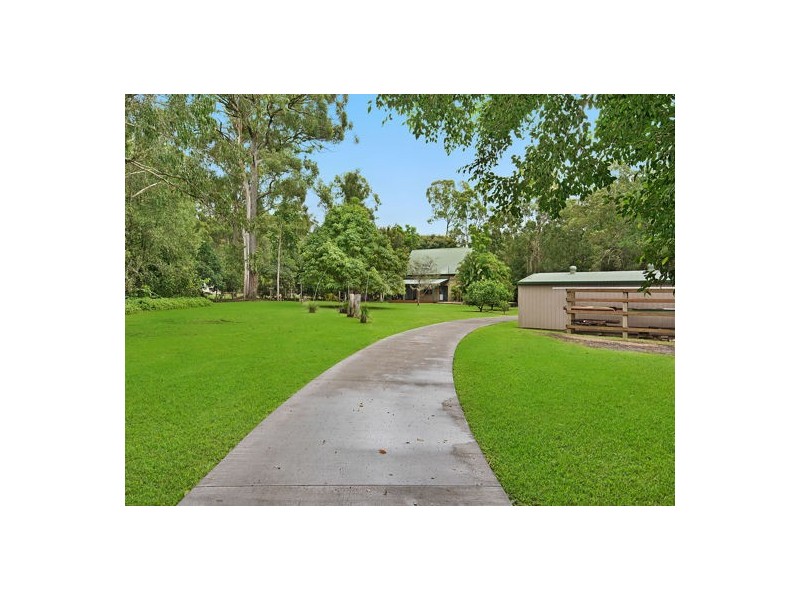 1 Coventry Place, Caboolture QLD 4510