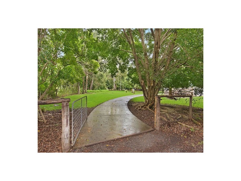 1 Coventry Place, Caboolture QLD 4510