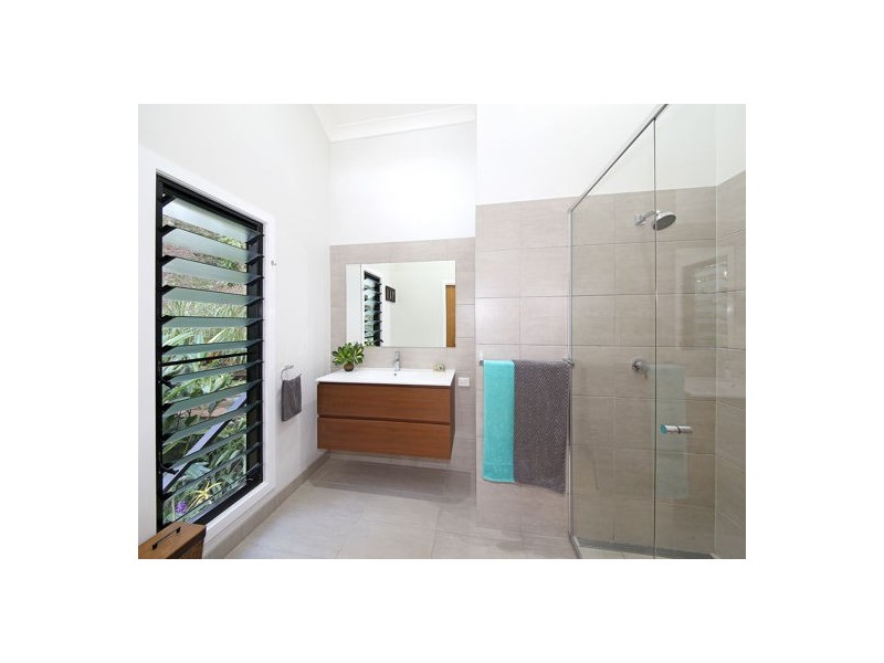 63 Ratcliffe Road, Hunchy QLD 4555