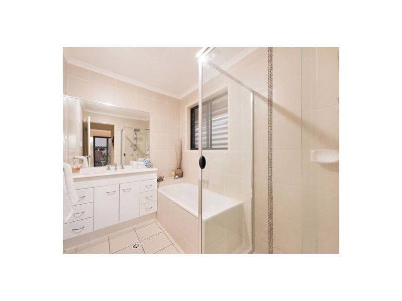 16 Rock Fig Court, Palmwoods QLD 4555