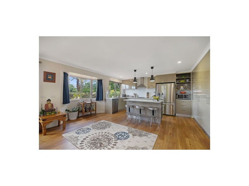 25 Post Office Road, Mapleton QLD 4560