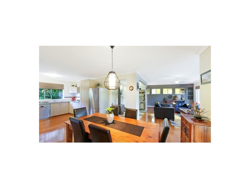 11 Daymar Road, Mapleton QLD 4560