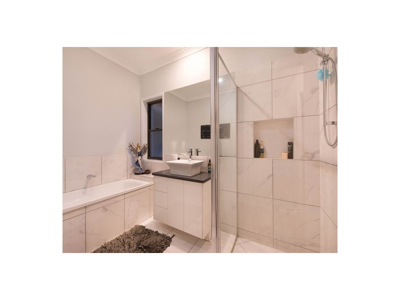 1 Beaumont Court, Dulong QLD 4560