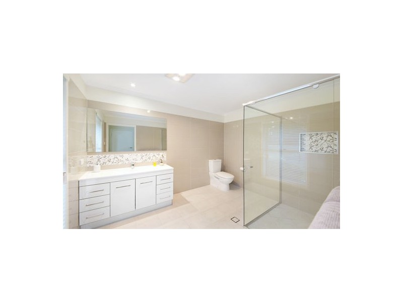 1 Hillfoot Lane, Montville QLD 4560