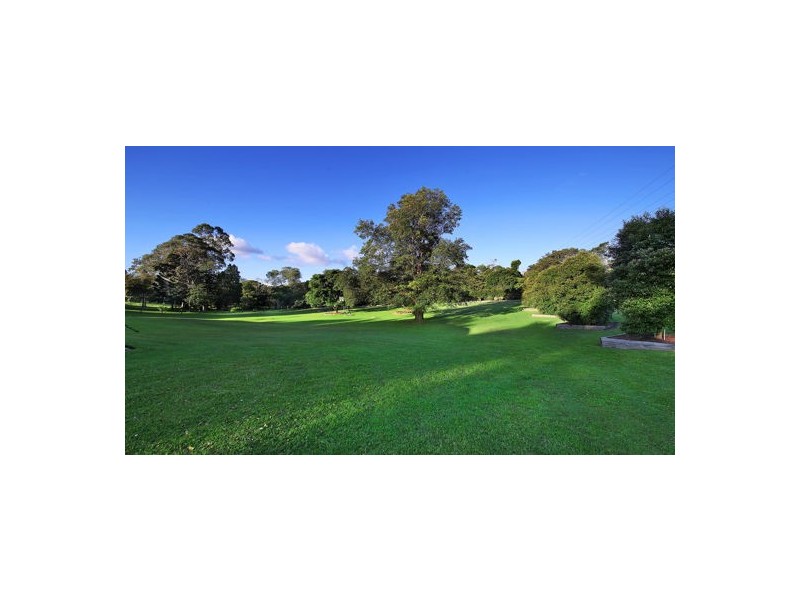 1 Hillfoot Lane, Montville QLD 4560