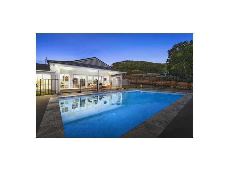 48 Golden Valley Place, Valdora QLD 4561