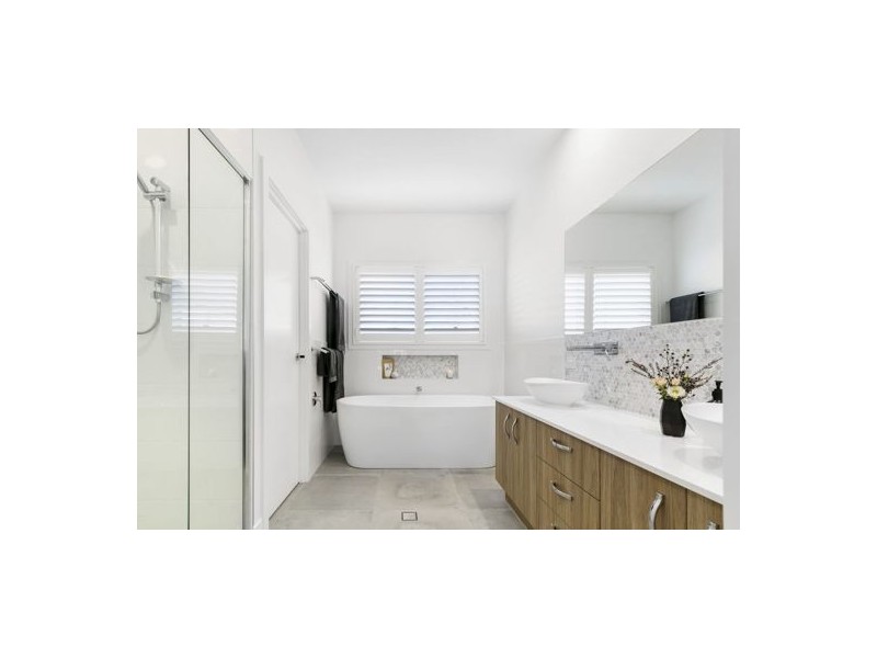 48 Golden Valley Place, Valdora QLD 4561