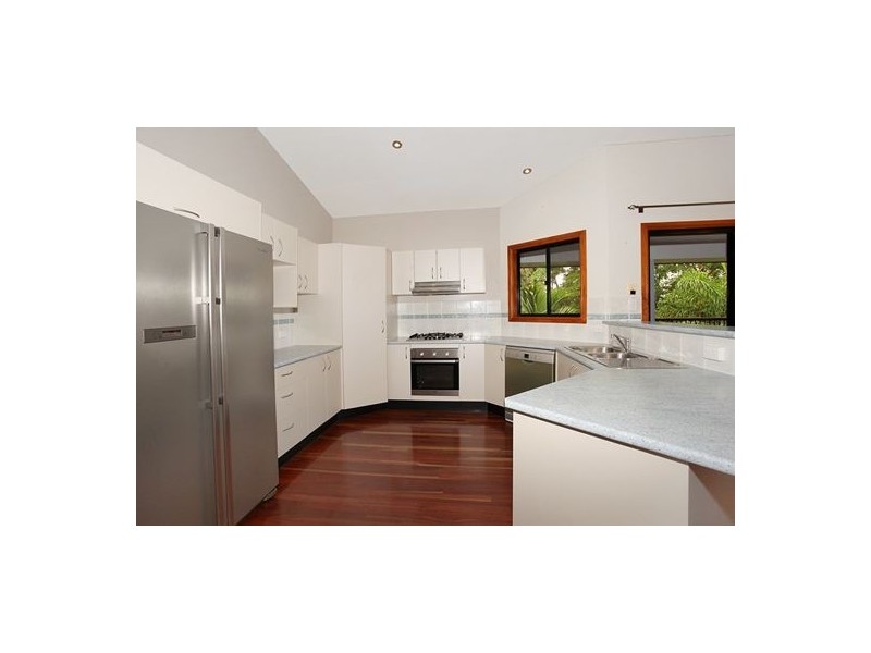 27 Leigha Place, Kureelpa QLD 4560
