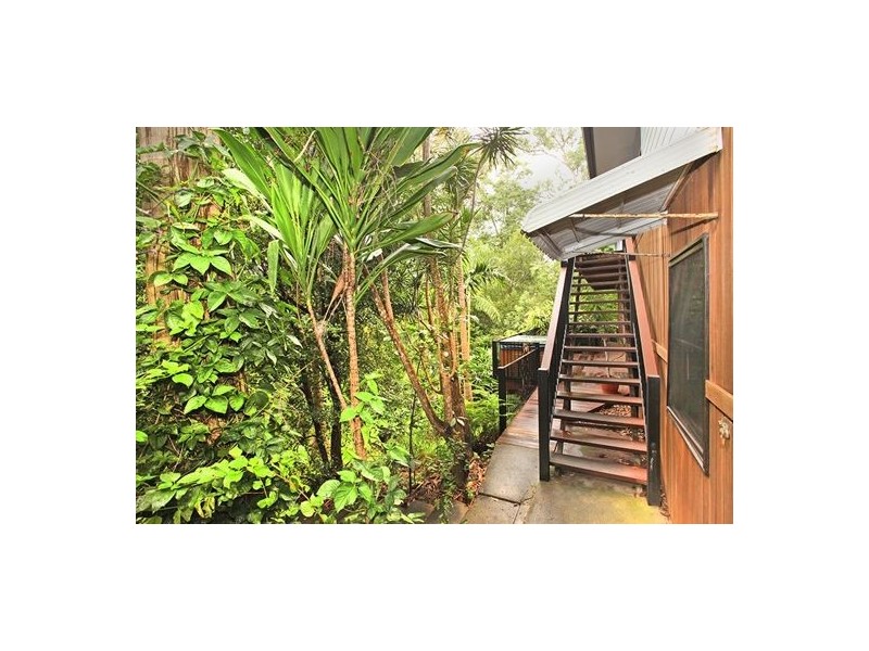 27 Leigha Place, Kureelpa QLD 4560