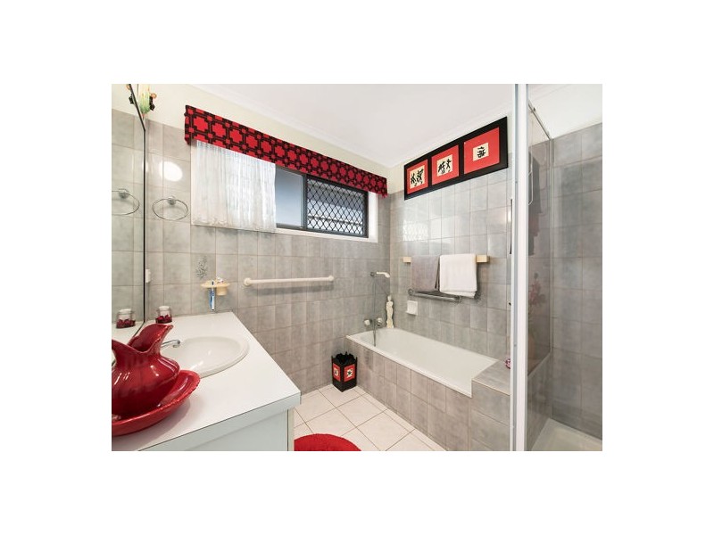 6 Bonney Street, Nambour QLD 4560