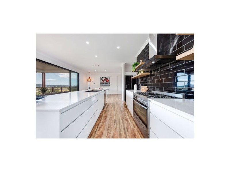 22 Hughes Place, Valdora QLD 4561
