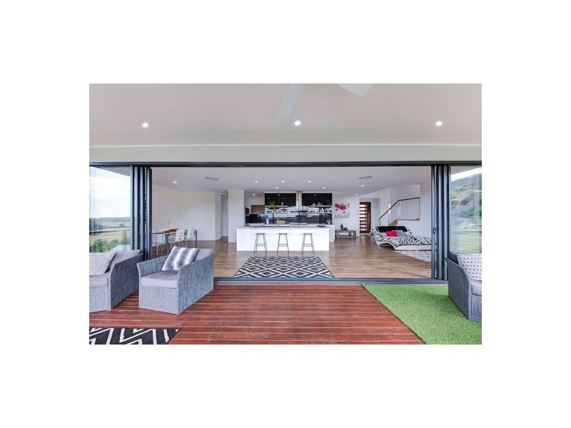 22 Hughes Place, Valdora QLD 4561