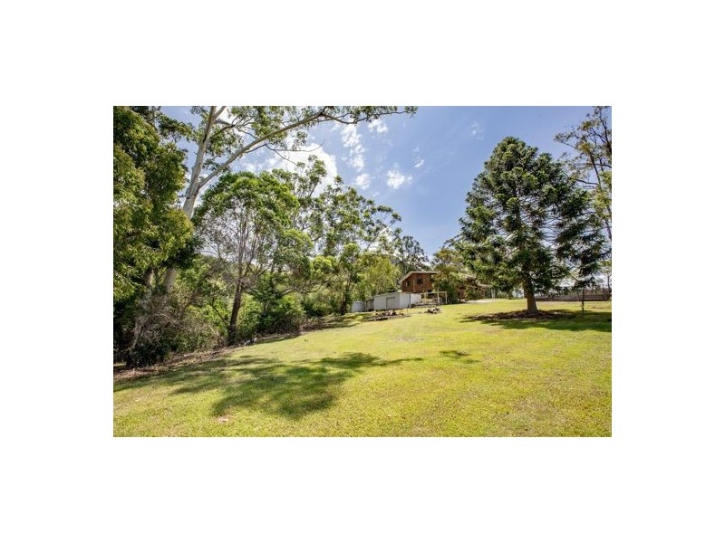 65 Thomson Valley Road, Valdora QLD 4561