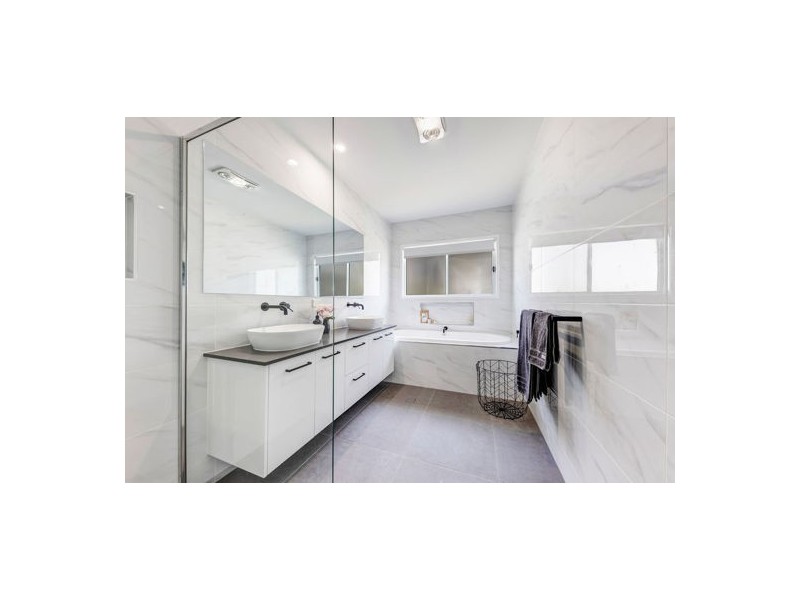 31 Jenyor Street, Coolum Beach QLD 4573