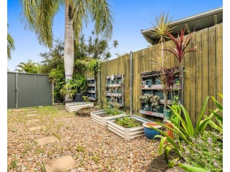 1/15 Ku-ring-gai Court, Kuluin QLD 4558