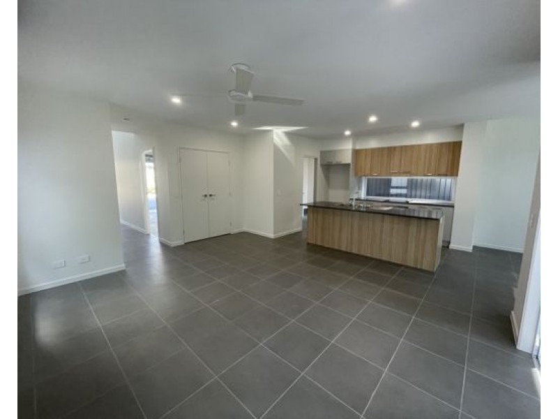 Forest Glen QLD 4556