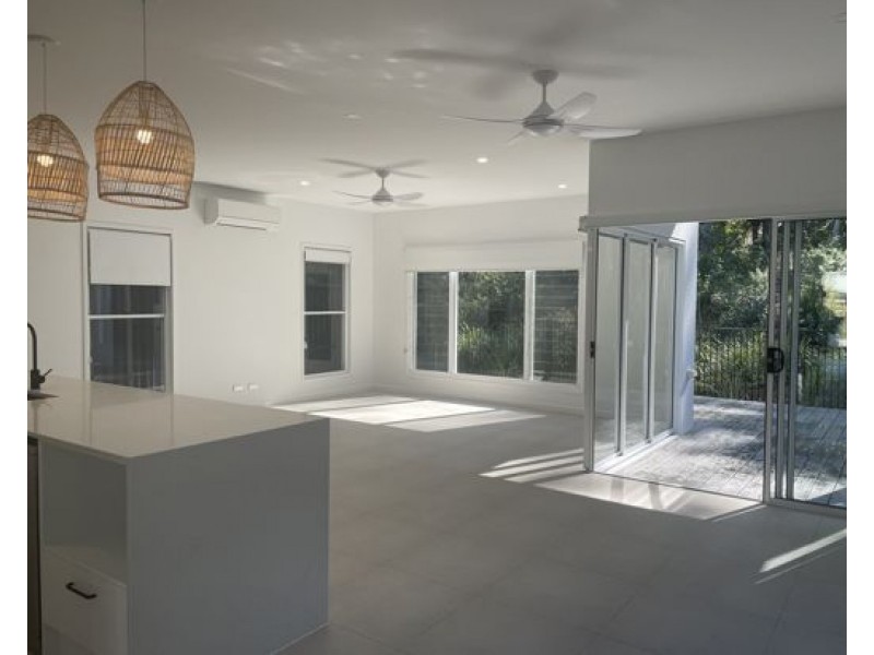 Forest Glen QLD 4556