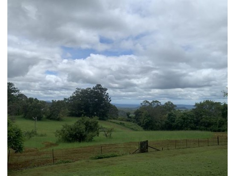Mapleton QLD 4560