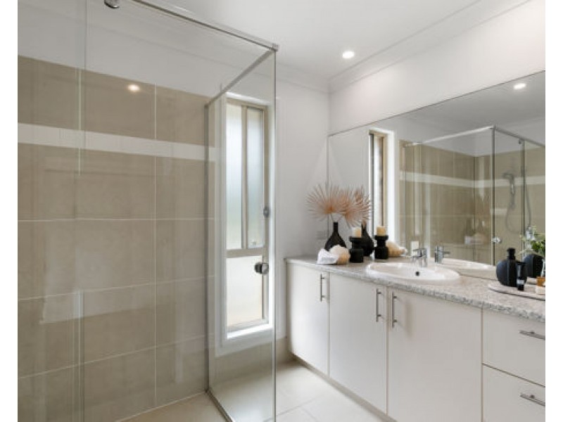 186 Collins Rd, Ninderry QLD 4561