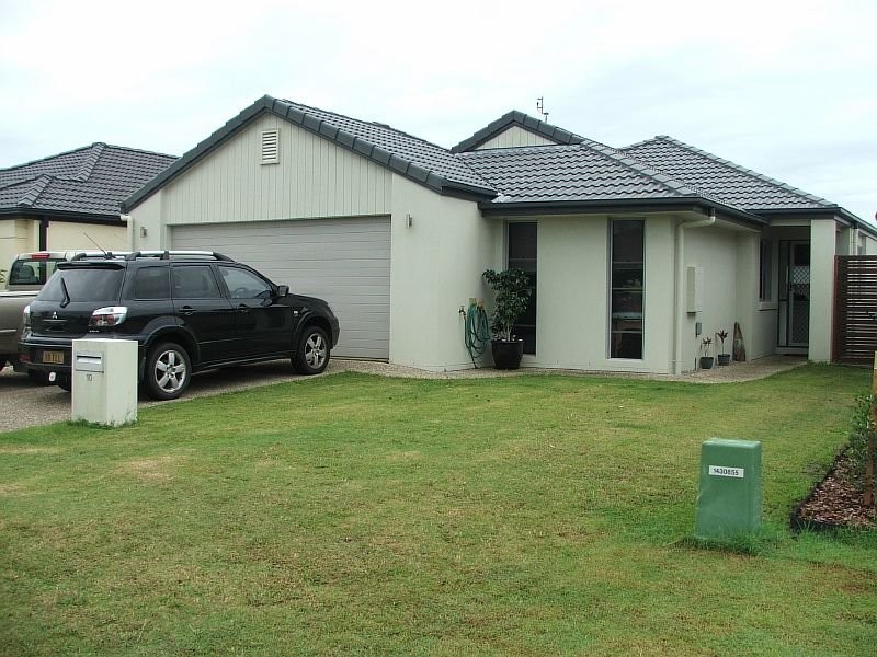 10 Burrows Street, Sippy Downs QLD 4556