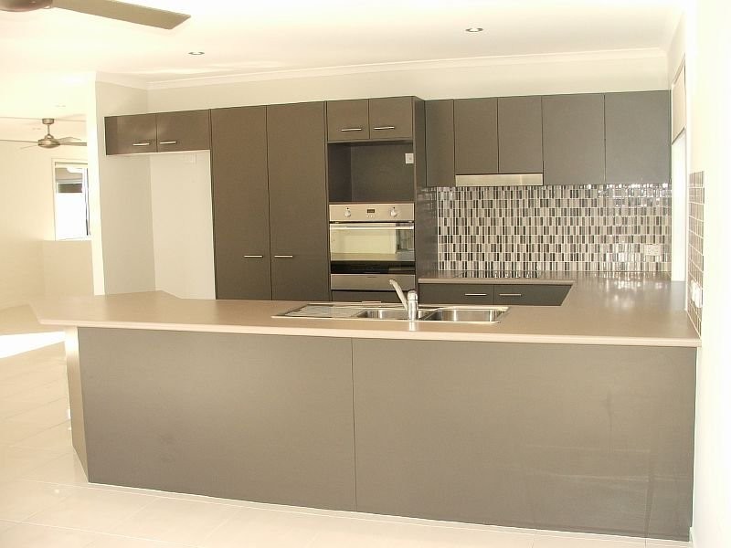 10 Burrows Street, Sippy Downs QLD 4556