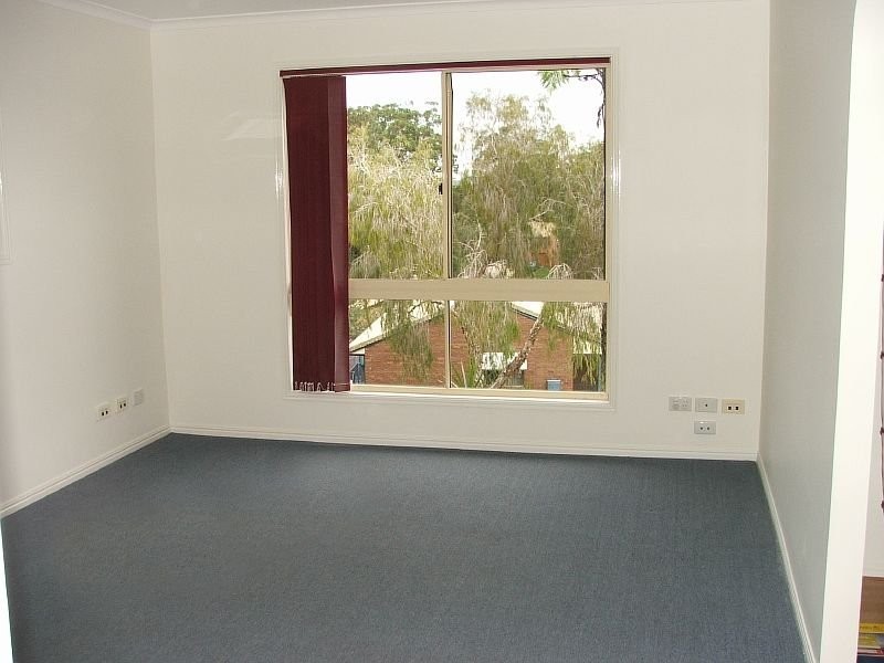 6 Bluegum Court, Little Mountain QLD 4551