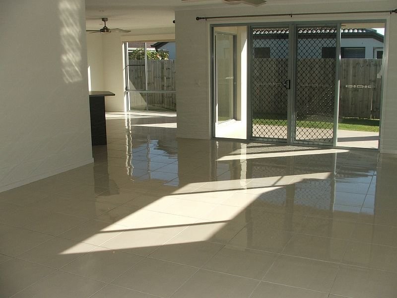 10 Burrows Street, Sippy Downs QLD 4556