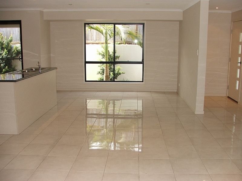 2/1 Gallows Place, Palmwoods QLD 4555