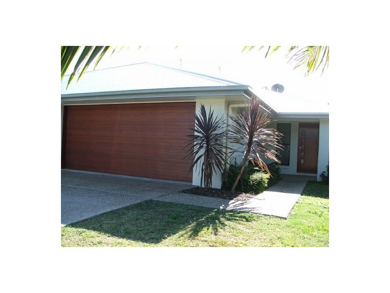 2/1 Gallows Place, Palmwoods QLD 4555