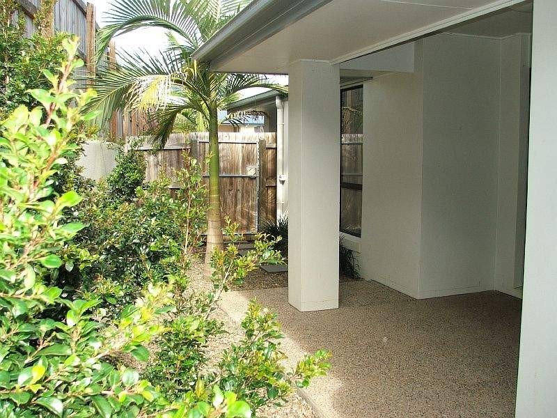 2/1 Gallows Place, Palmwoods QLD 4555