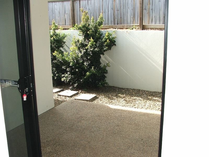 2/1 Gallows Place, Palmwoods QLD 4555