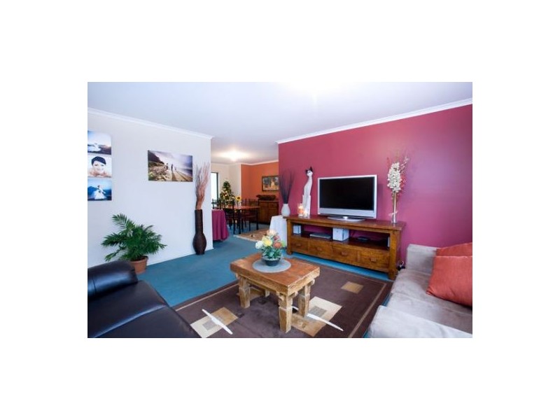 4 Beaverbrook Circuit, Sippy Downs QLD 4556